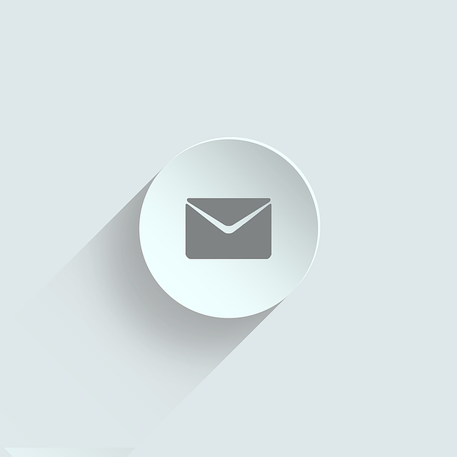 email 1435687 640