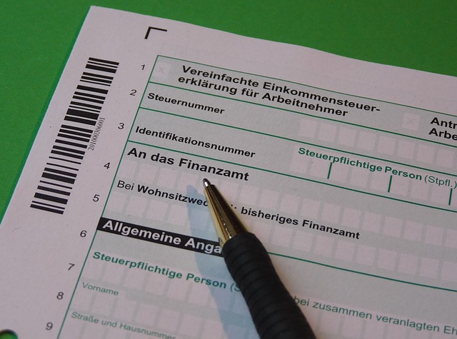 tax office 233345 640 2