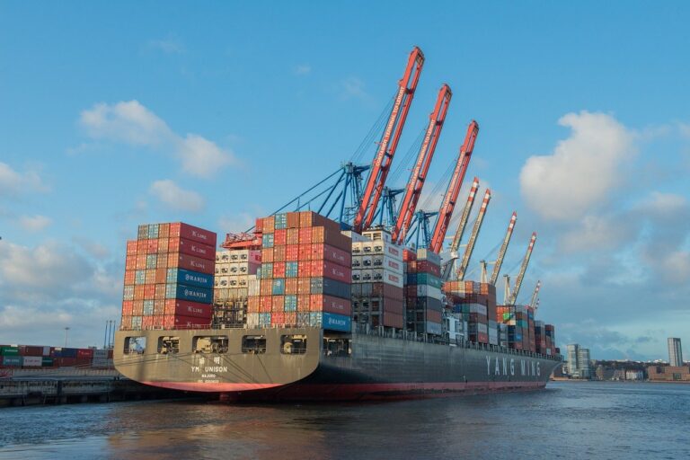 container ship g2522ba97e 1280
