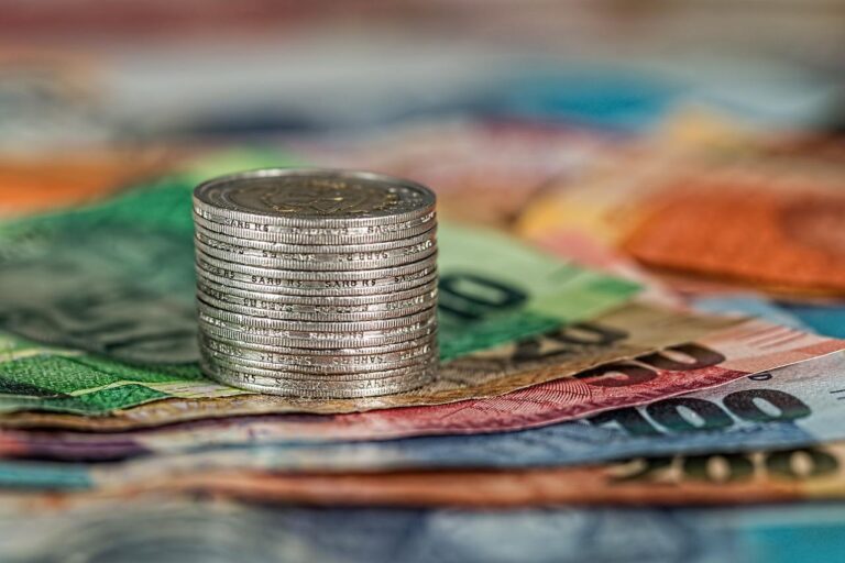Los intereses detrás de la colegiatura obligatoria 4 money 1651673413